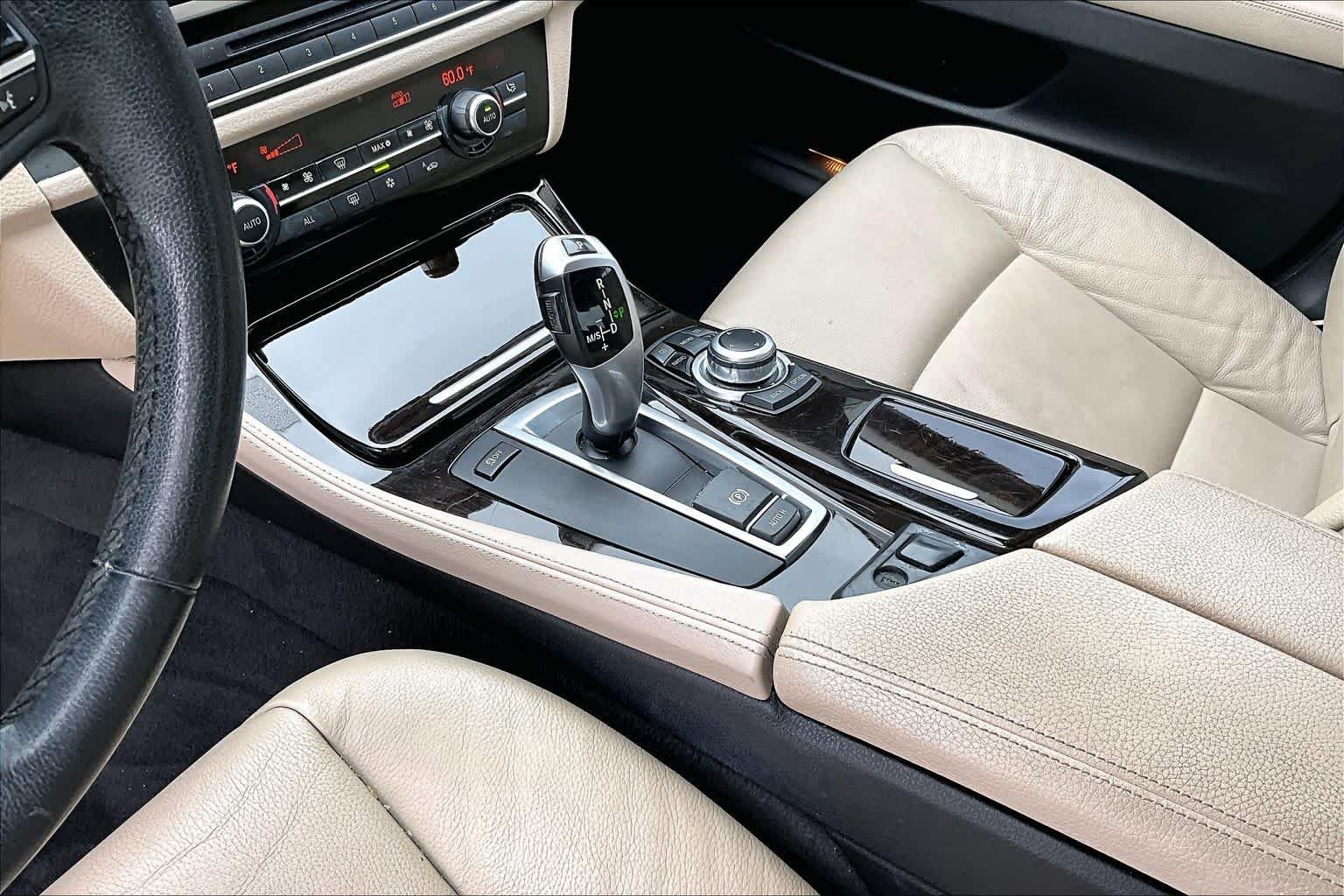 Used 2011 Space Gray BMW 528i image 15