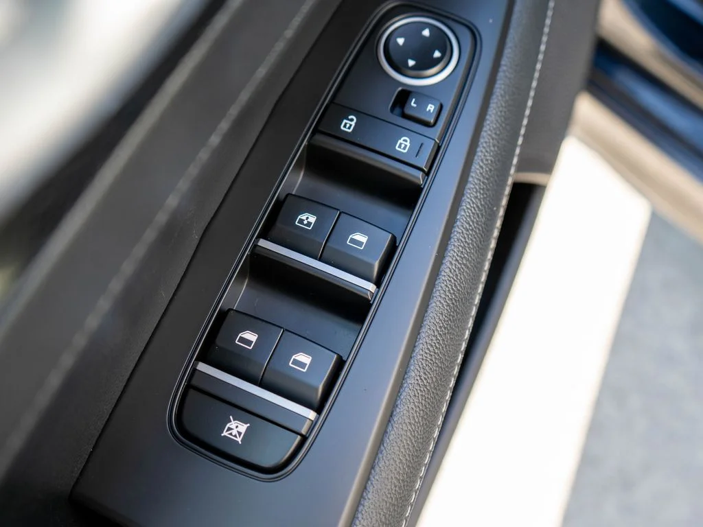 Used 2023 Black Kia GT-Line image 17