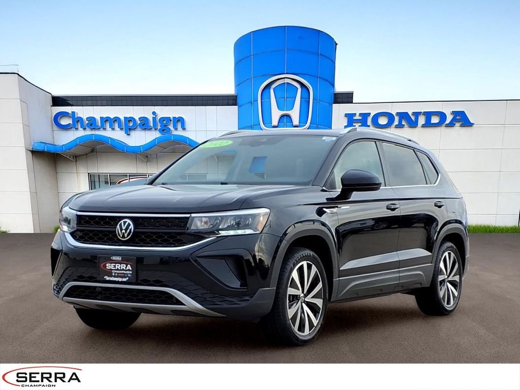 2022 Volkswagen Taos 1.5T SE 4Motion's photo