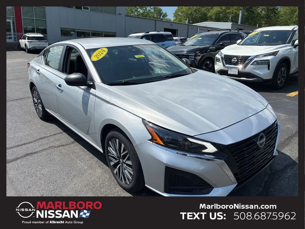 Certified Used 2024 Silver Nissan 2.5 SV image 1