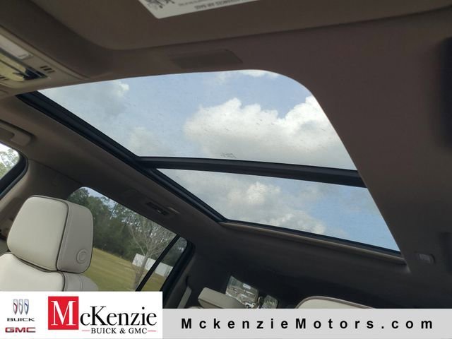 2026 GMC Yukon XL Denali - Photo 10
