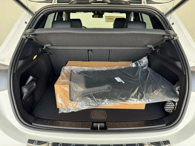 New 2026  Mercedes-Benz GLA 250 image 8