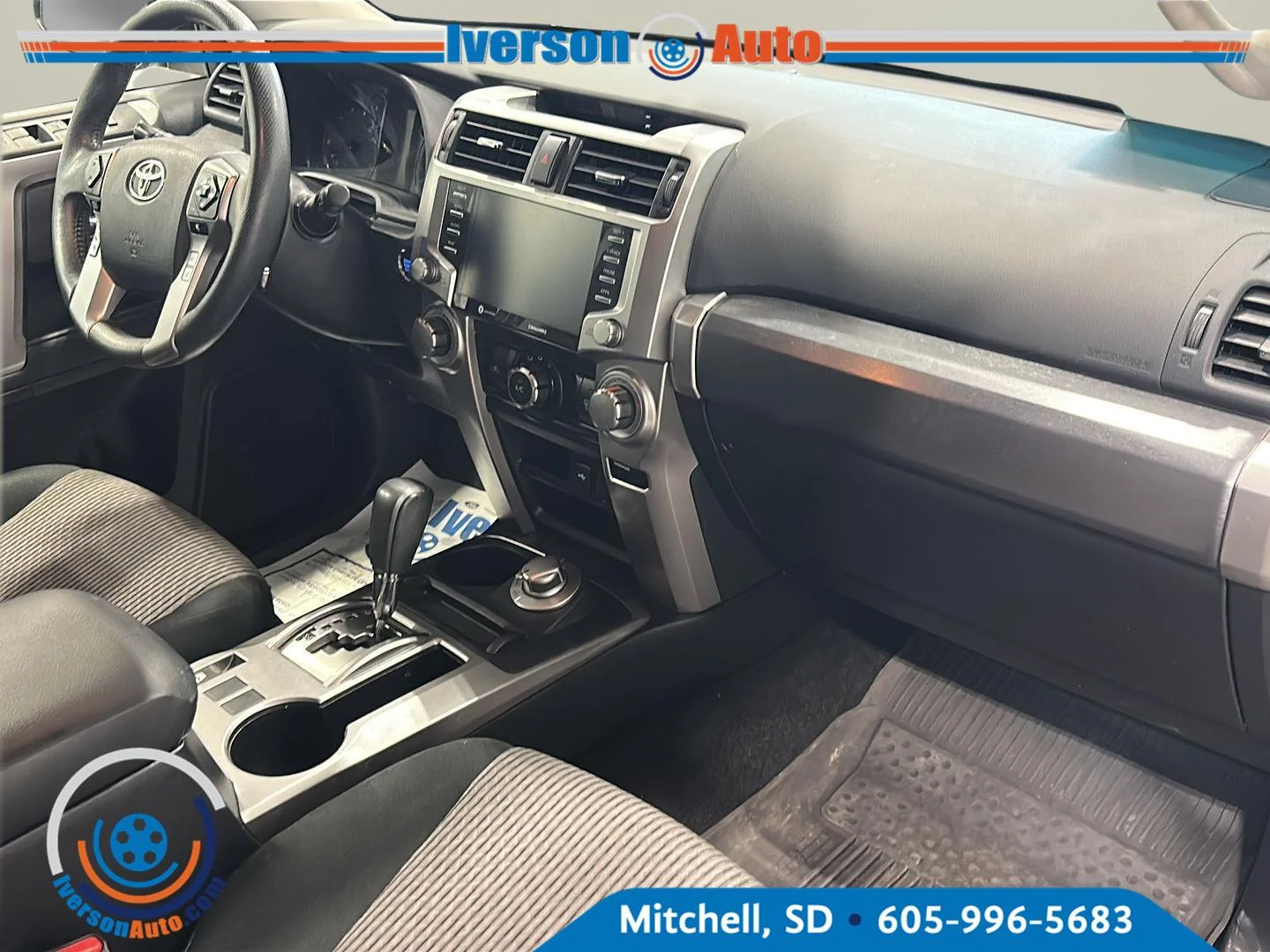 Used 2022 Black Toyota SR5 image 32