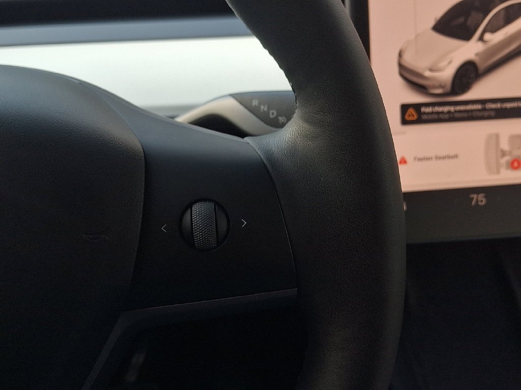 Used 2021 Pearl White Multi-Coat Tesla Long Range image 22