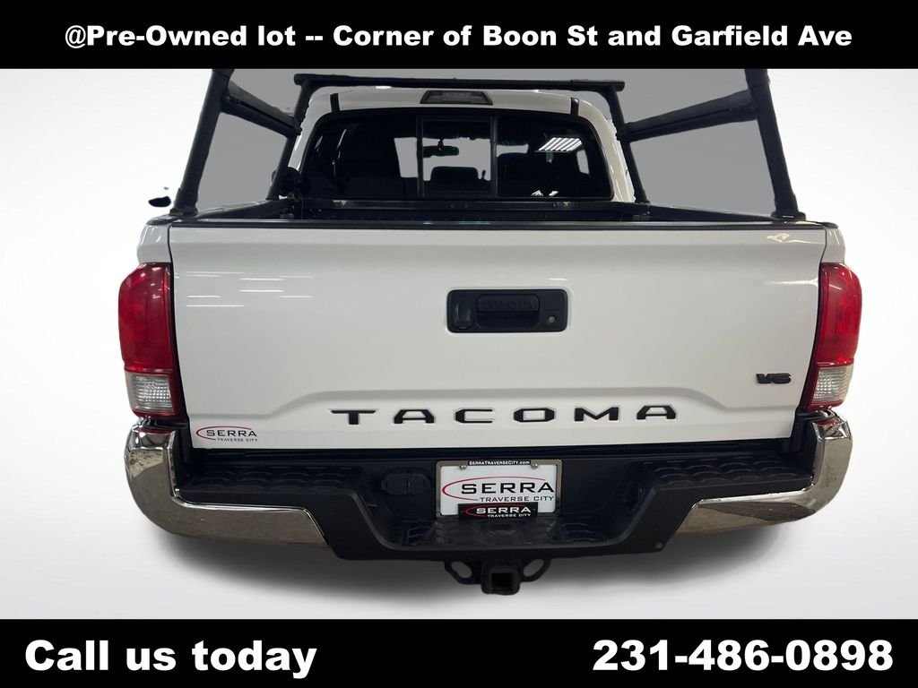 Used 2016 White Toyota TRD Off-Road image 4