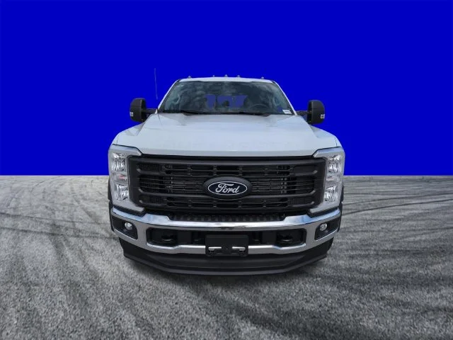 New 2027 White Ford XL image 9