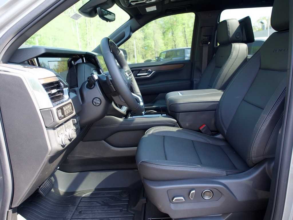 2026 GMC Yukon XL Denali - Photo 10