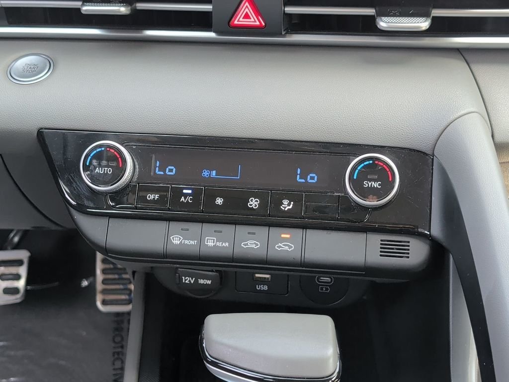 2025 Hyundai Elantra SEL - Photo 28