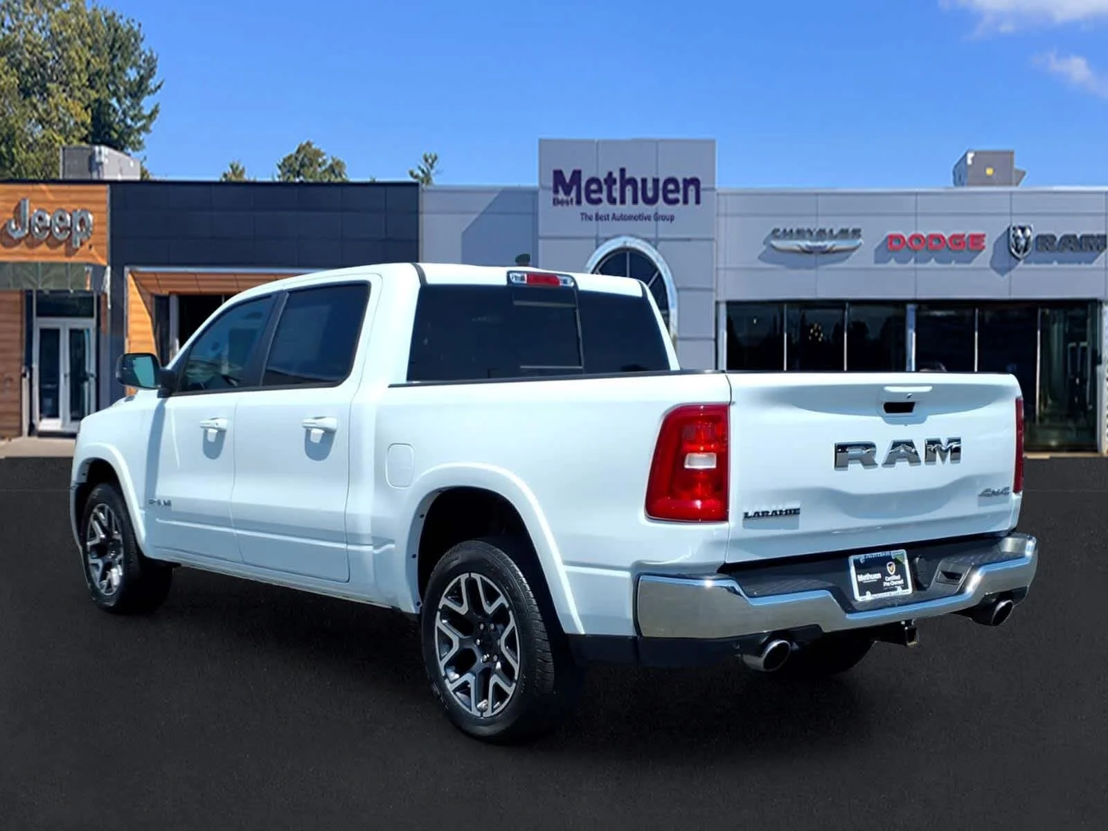 Used 2025 Bright White Clearcoat Ram Laramie image 8