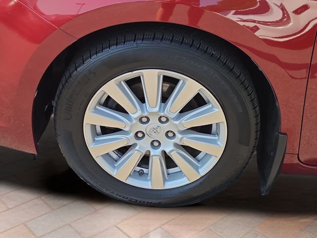 Used 2017 Red Toyota XLE image 23