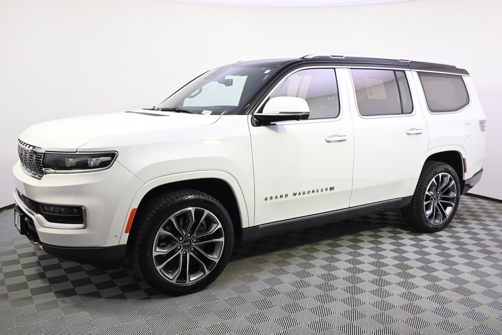 Used 2022 Jeep Grand Wagoneer Series III with VIN 1C4SJVGJ0NS184045 for sale in Minneapolis, Minnesota