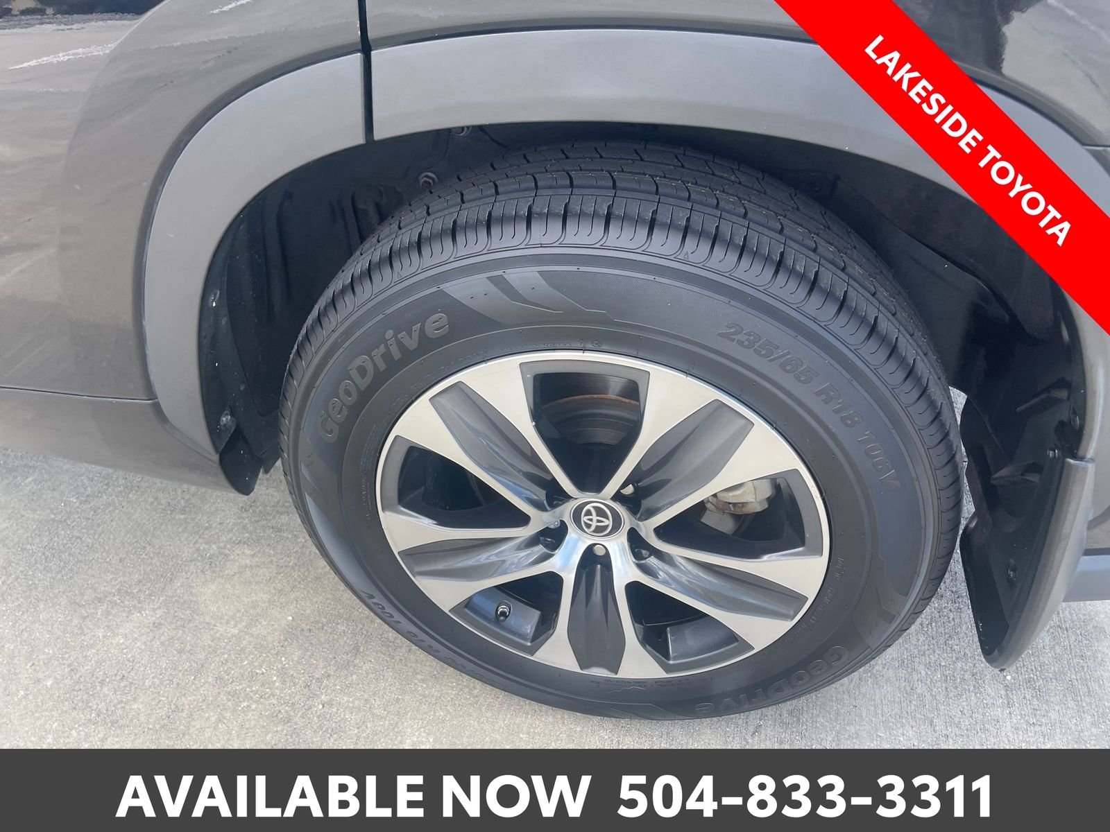 Used 2023 Black Toyota XLE image 12