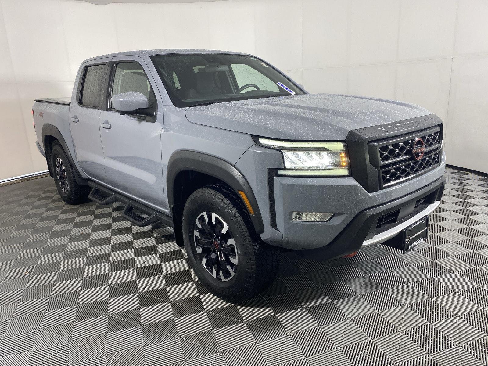 Certified Used 2023 Boulder Gray Pearl Nissan PRO-4X image 9
