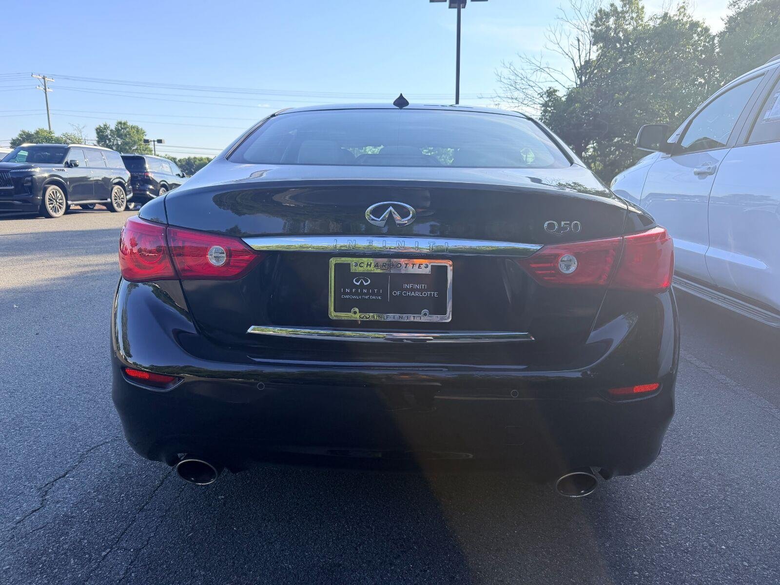Used 2015 Black Obsidian INFINITI Premium image 3