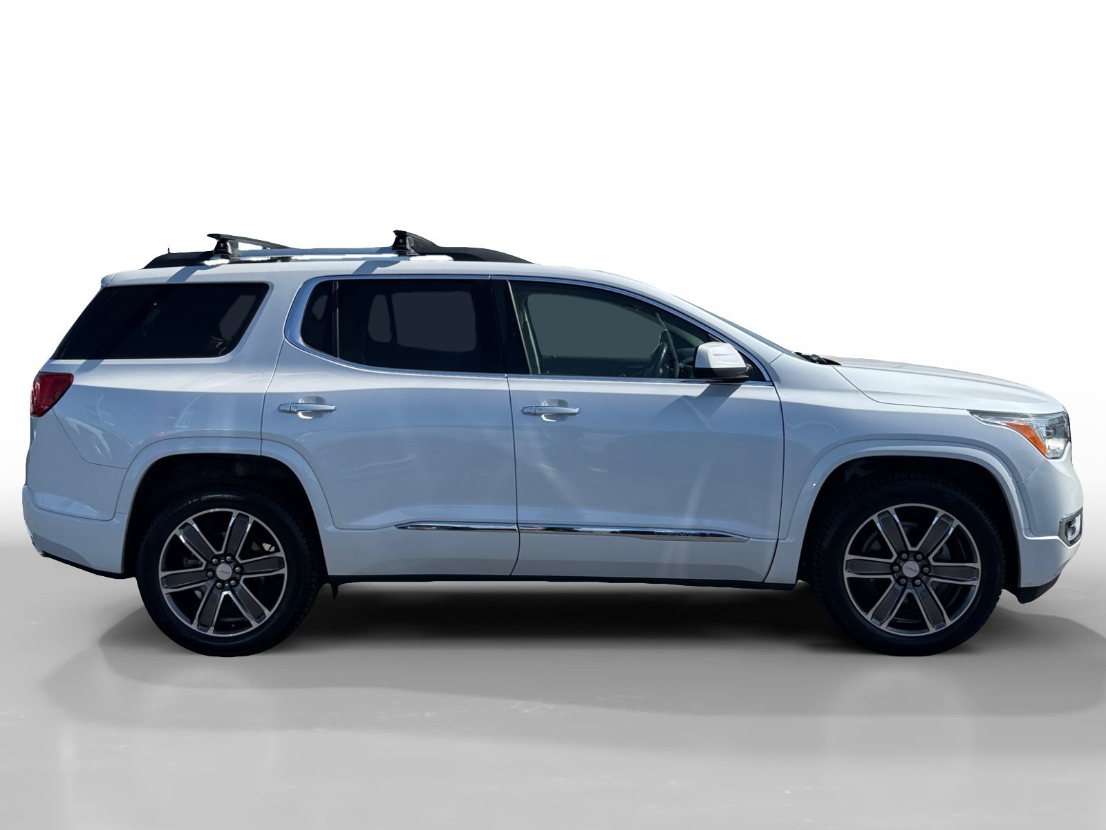 Used 2017 White Frost GMC Denali image 6