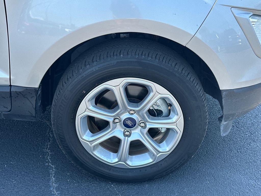 Used 2020 Silver Metallic Ford SE image 12