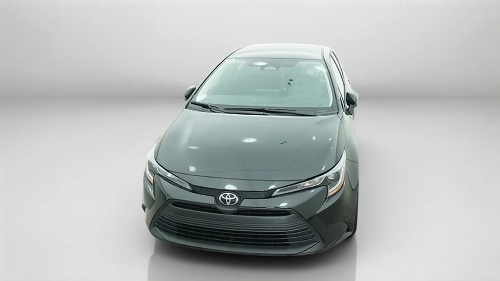 New 2027 Inked Toyota LE image 16