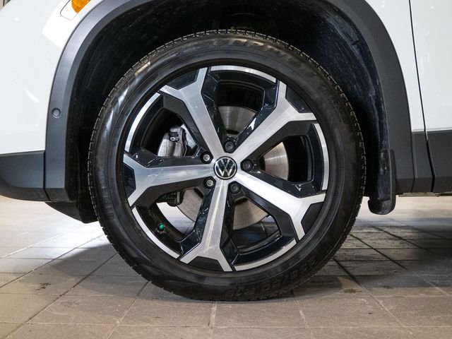 2025 Volkswagen Tiguan SE - Photo 9