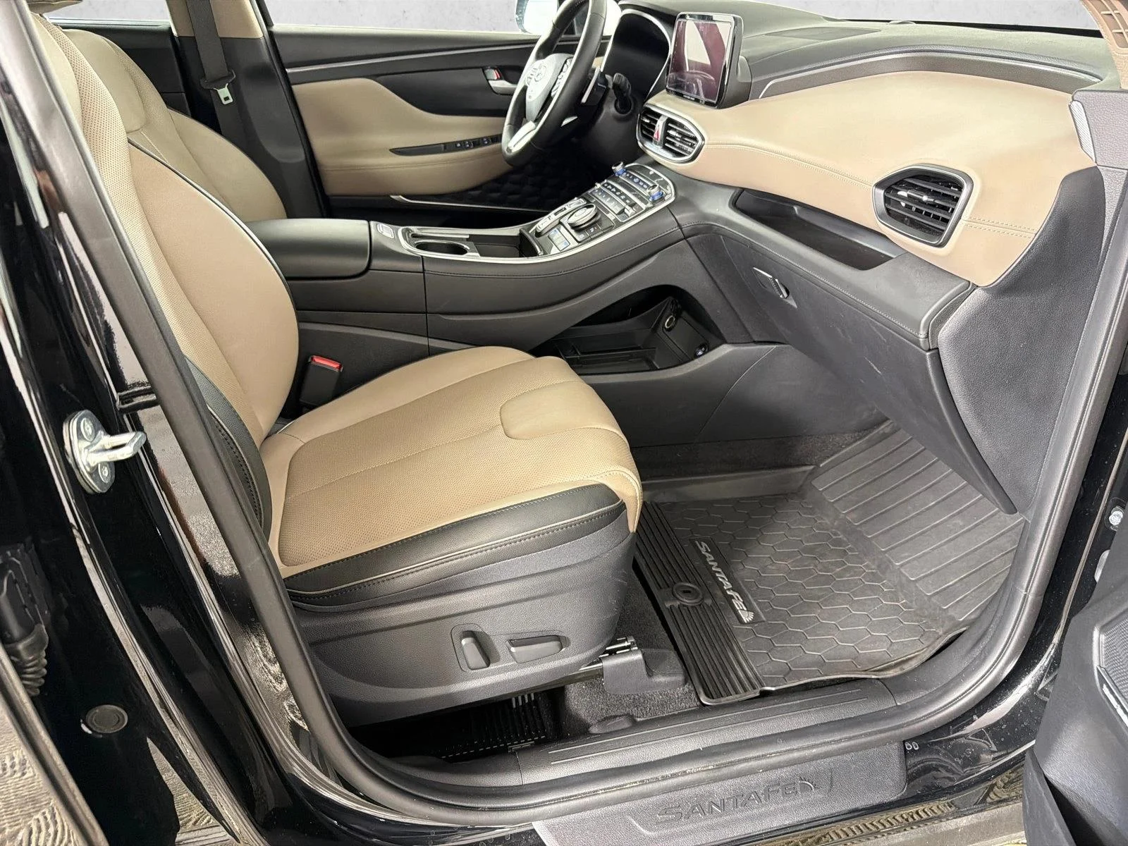 Used 2023 Black Hyundai Limited image 15