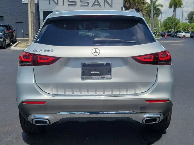 Used 2021 Silver Mercedes-Benz GLA 250 image 5