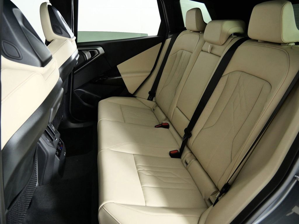 Used 2026 Skyscraper Grey Metallic BMW 30 xDrive image 32