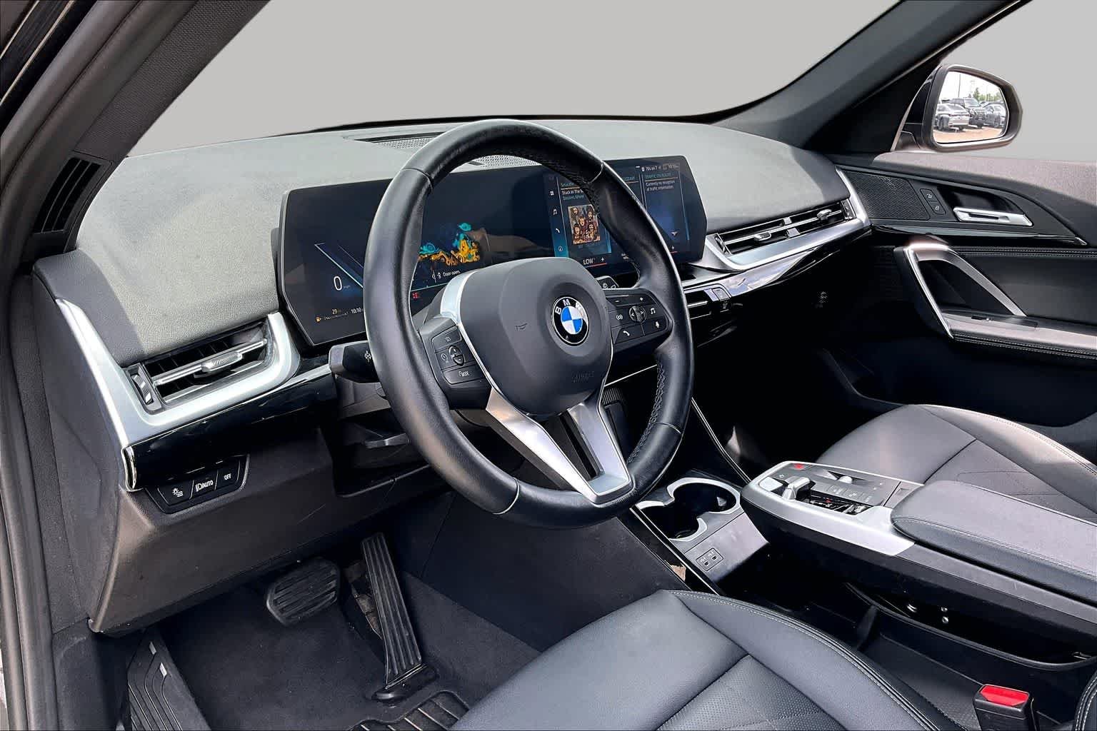 Used 2023 Black Sapphire Metallic BMW xDrive28i image 16