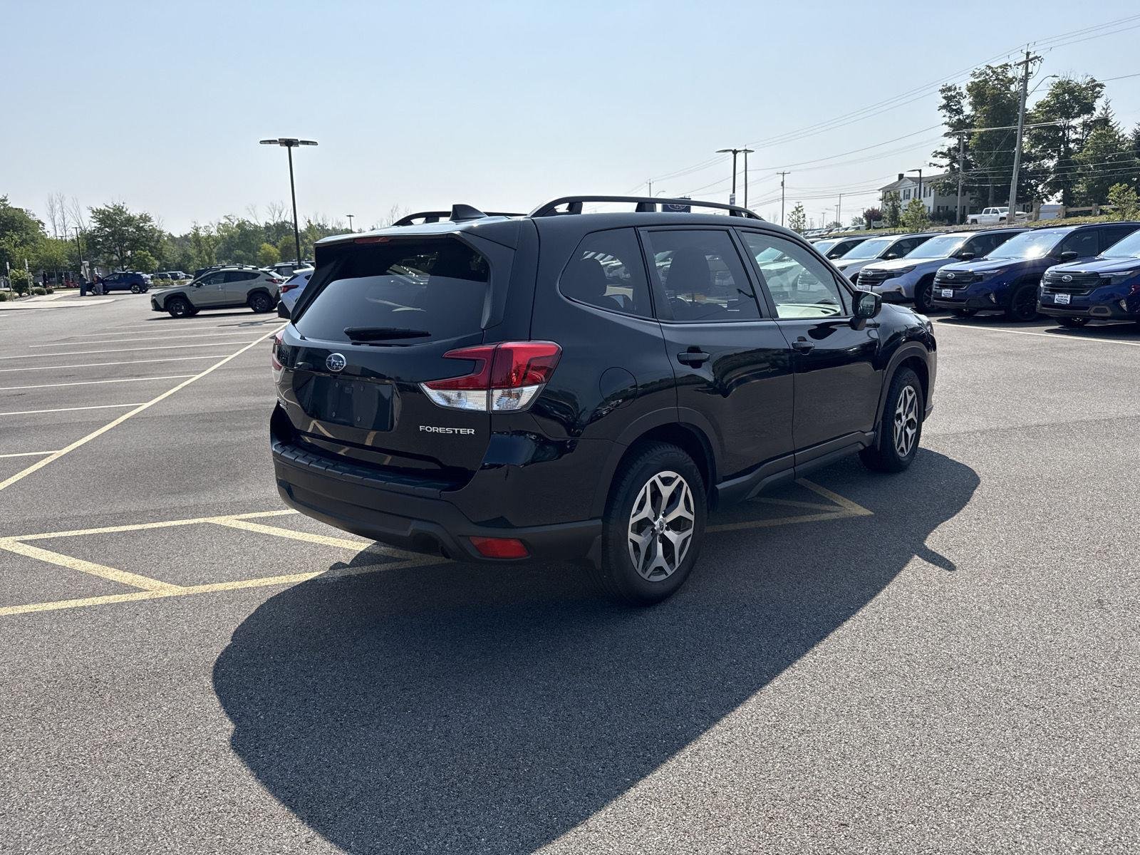 Used 2024 Crystal Black Silica Subaru Premium image 4