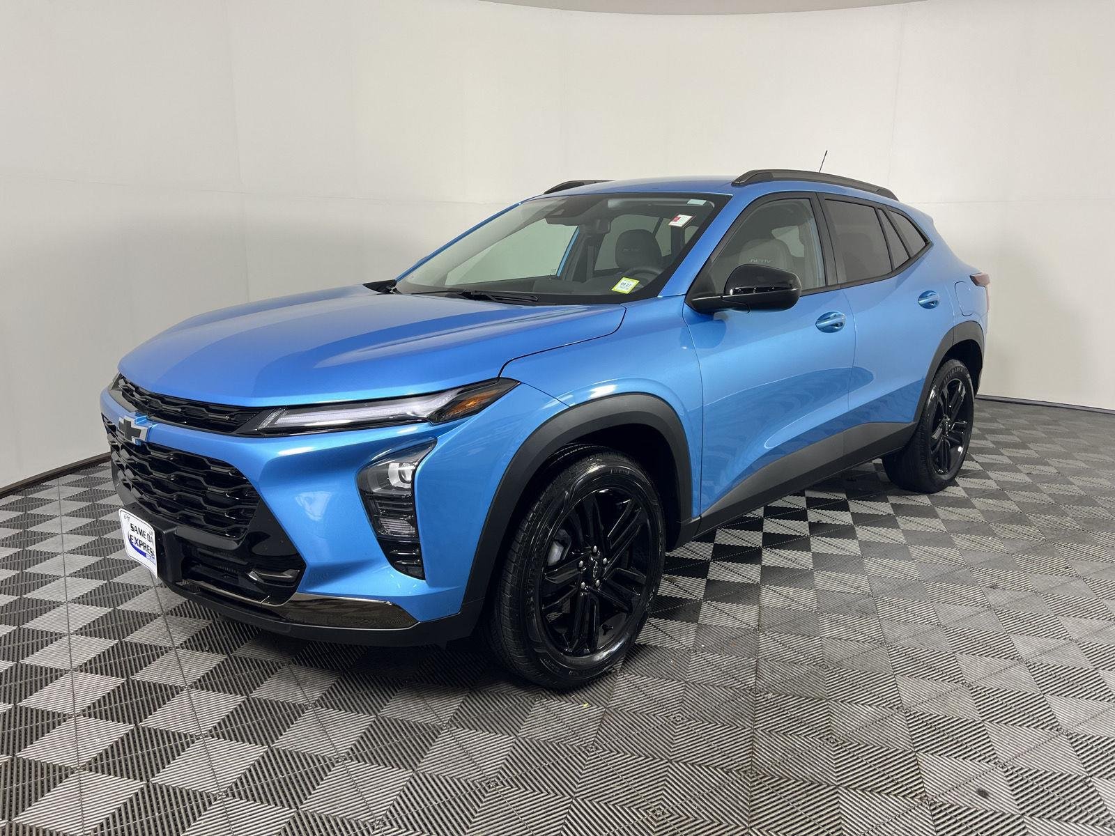 Used 2026 Marina Blue Metallic Chevrolet ACTIV image 7