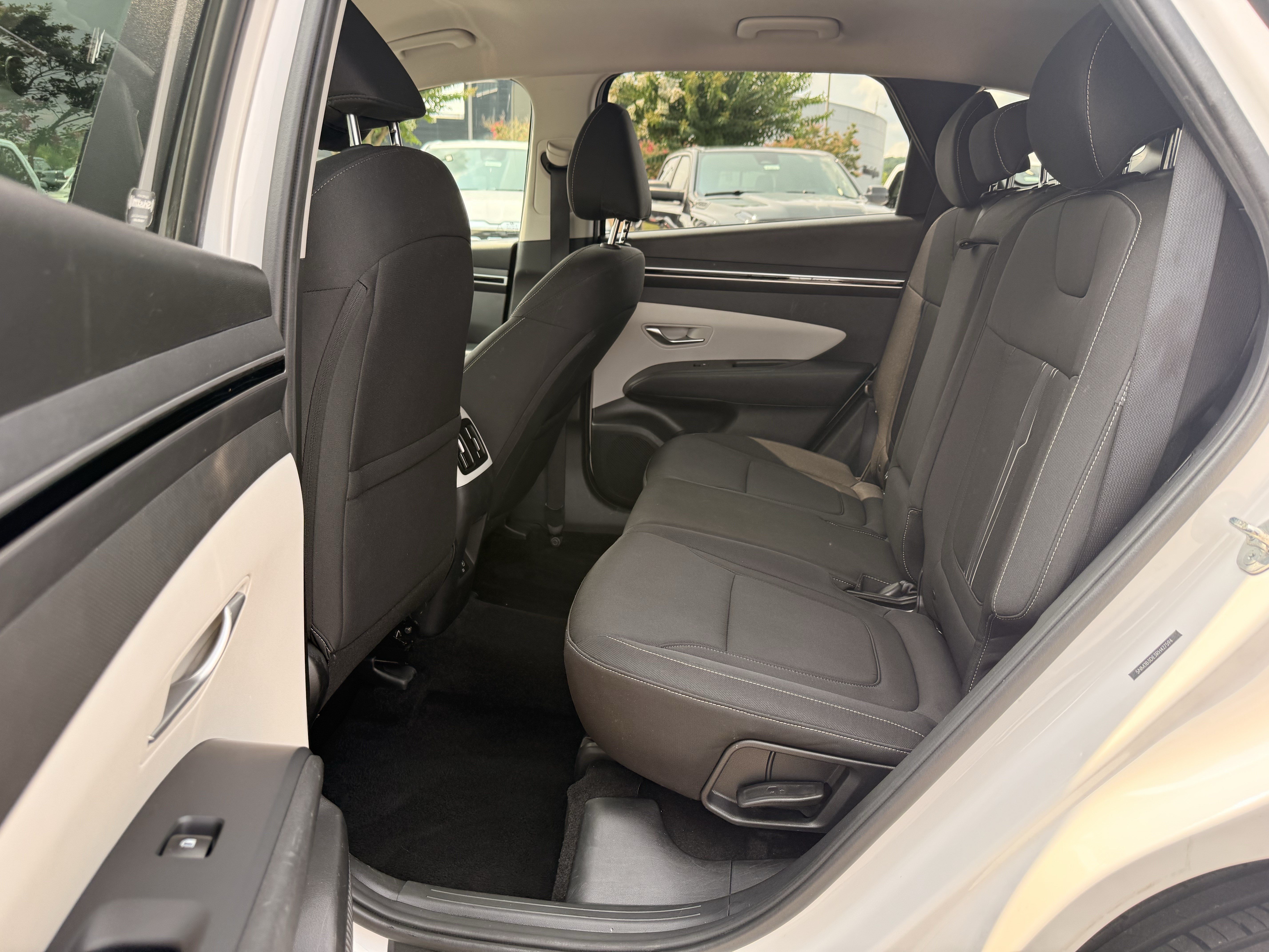 Used 2024 White Pearl Hyundai SEL image 23