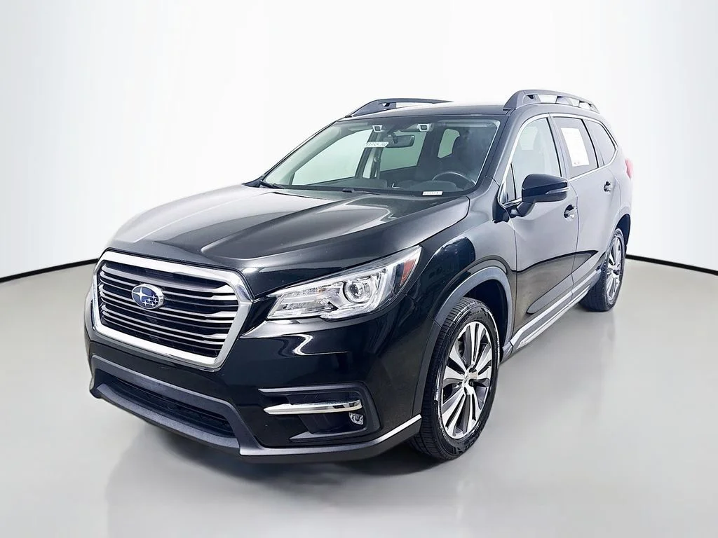 Used 2022 Crystal Black Silica Subaru Limited image 3