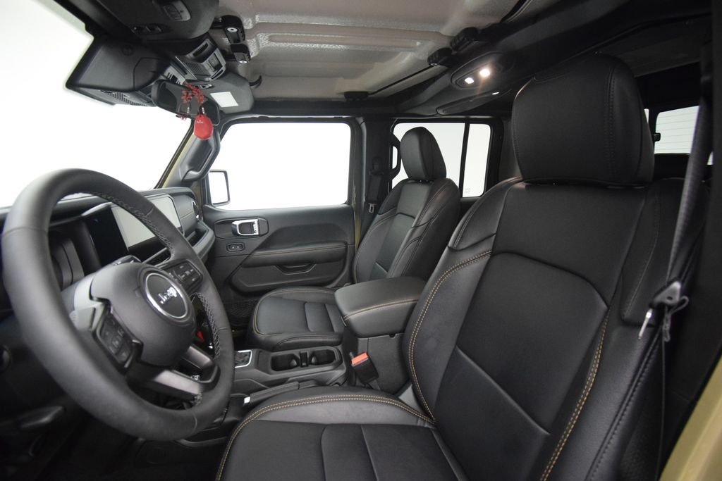 Used 2025 41 Jeep High Tide image 19