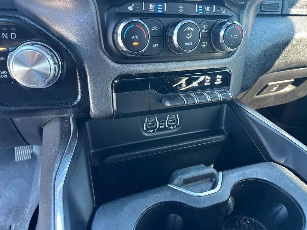 Used 2020 Silver Ram Laramie image 13