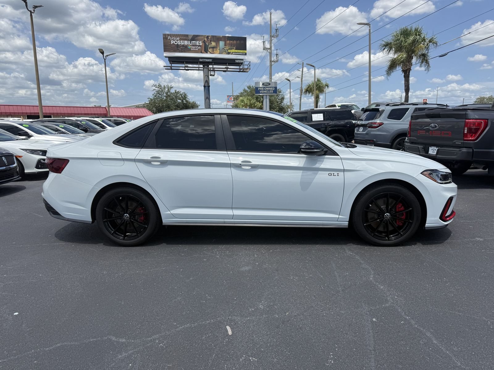 Used 2025 Pure White W/Black Roof Volkswagen 2.0T Autobahn image 3