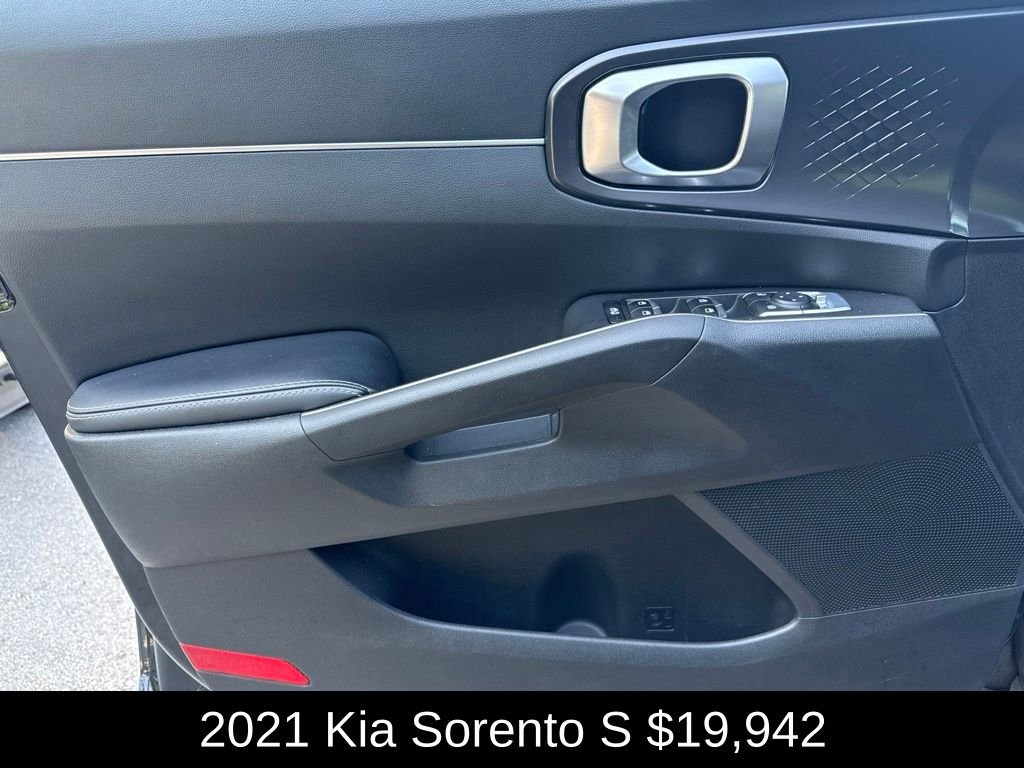 Used 2021 Ebony Black Kia S image 11