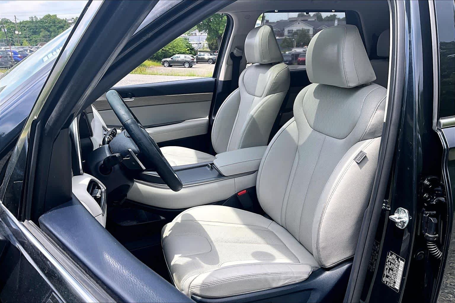 Used 2021 Moonlight Cloud Hyundai SEL image 8