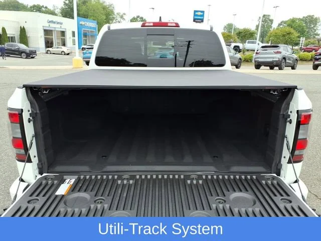 Used 2025 White Nissan Crew Cab SV 4x4 image 25