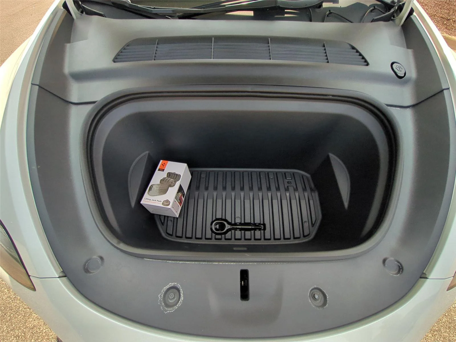 Used 2023 Pearl White Multi-Coat Tesla Long Range image 38