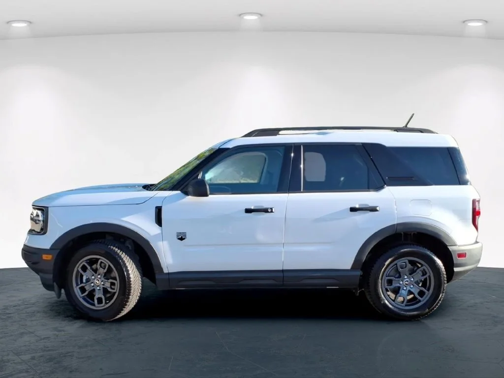 Used 2021 White Ford Big Bend image 16