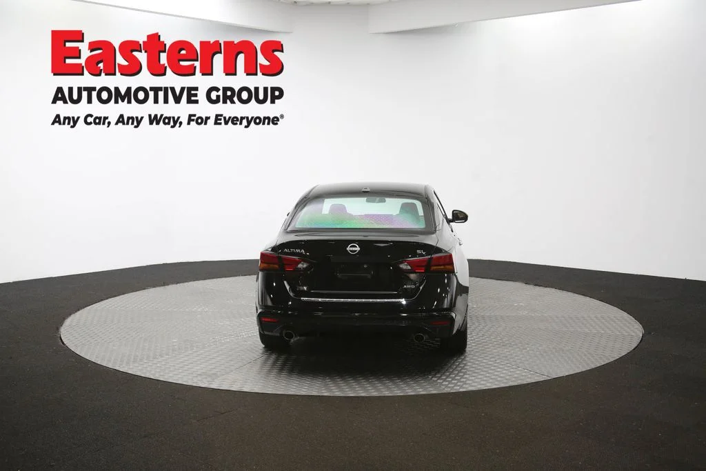 Used 2023 Black Nissan 2.5 SL image 38