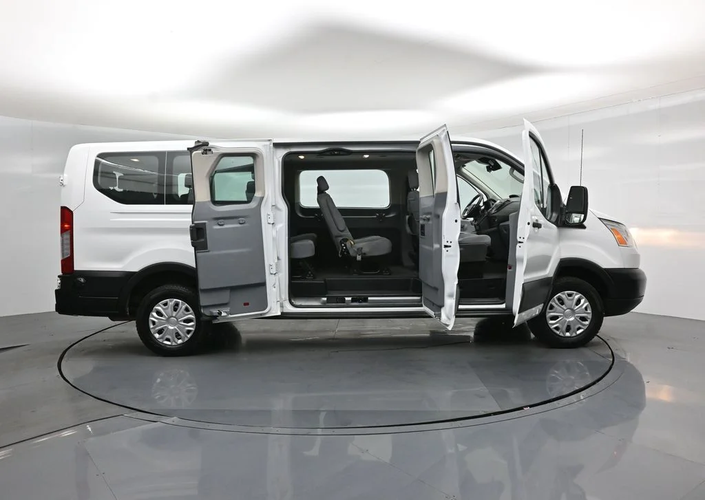 Used 2019 White Ford XLT image 5