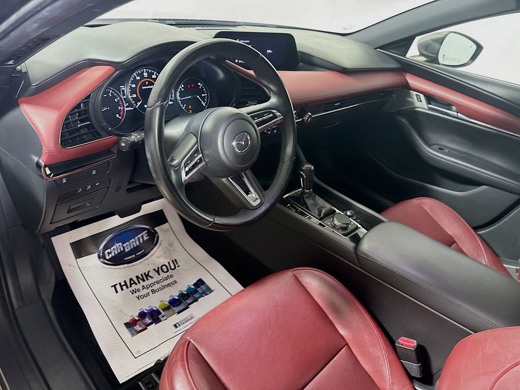 Used 2021 Machine Gray Metallic Mazda Premium image 10