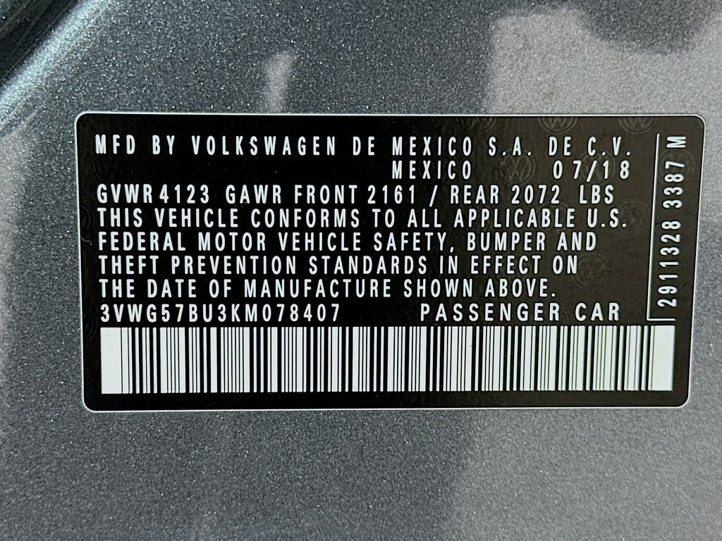 Used 2019 Platinum Gray Metallic Volkswagen SEL Premium image 31