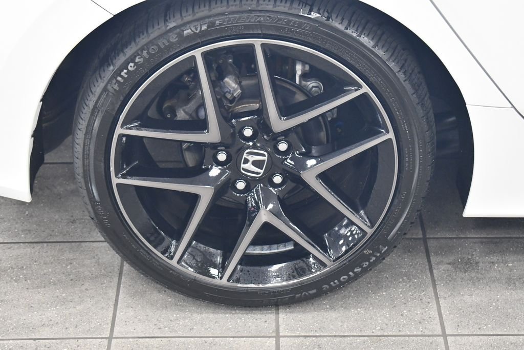 Certified Used 2024 Platinum White Pearl Honda Sport Touring image 12