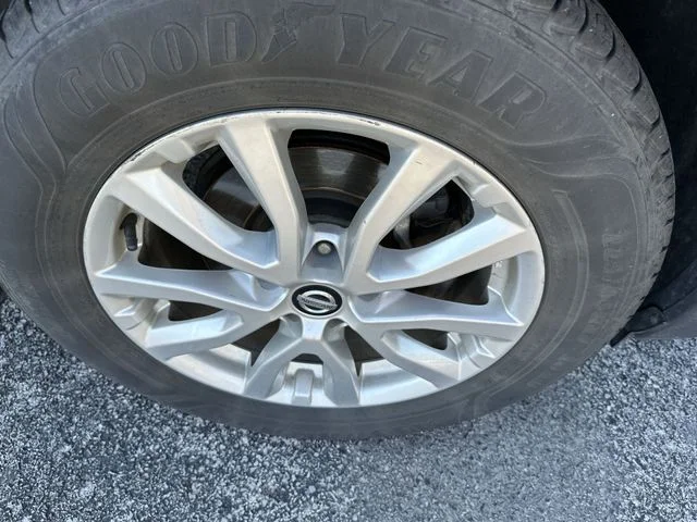 Used 2017 Gray Nissan SV image 20