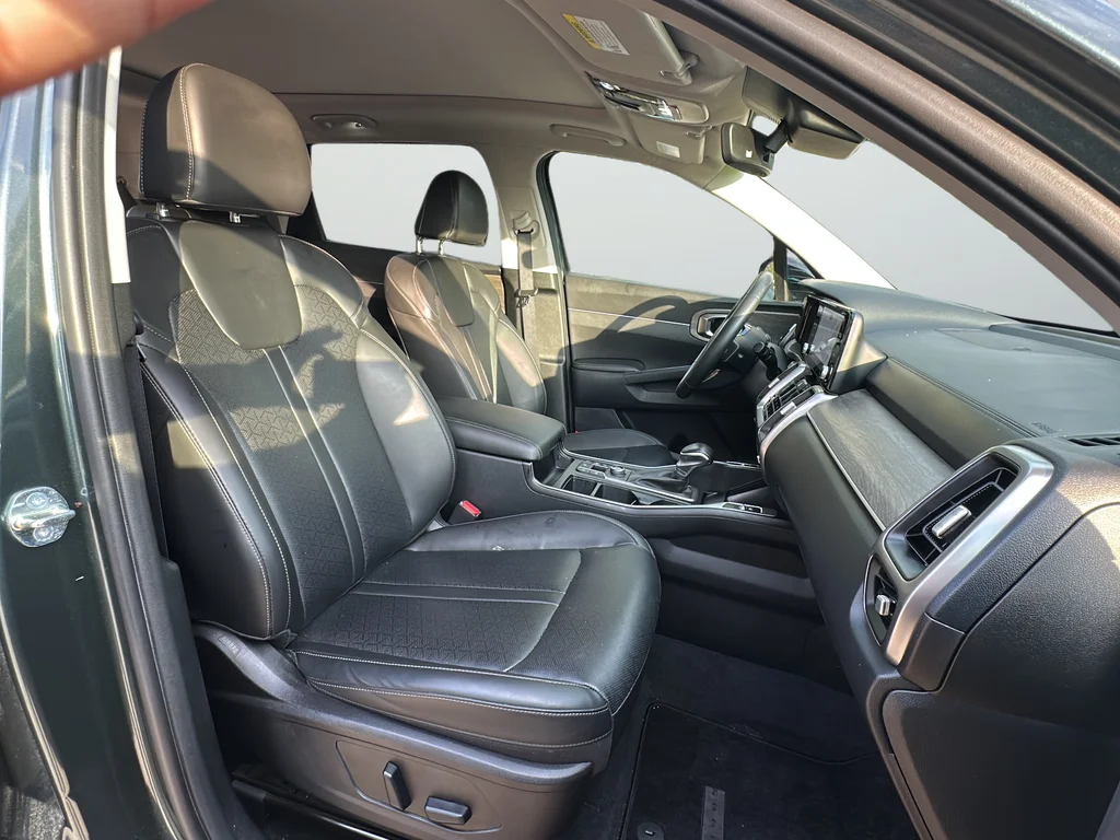 Used 2023 Green Kia X-Line EX image 25