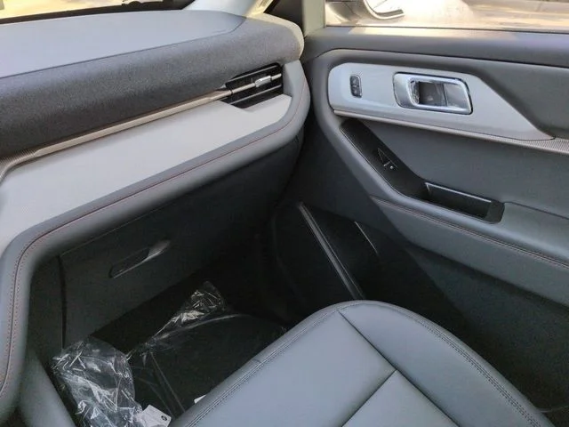New 2026 Carbonized Gray Metallic Ford Active image 17