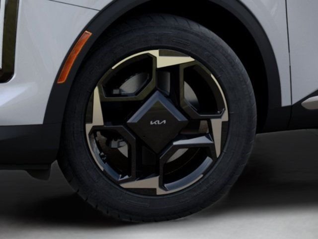 New 2026 White Kia EX image 10