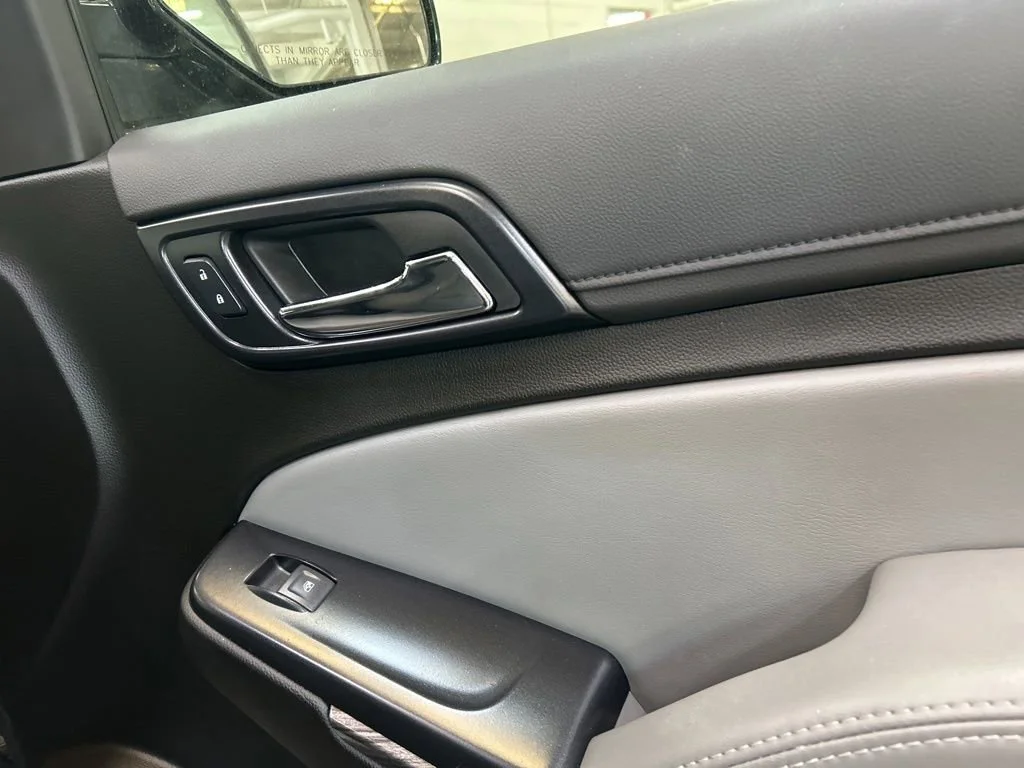 Used 2019 SHADOW GRAY METALLIC Chevrolet LT image 12