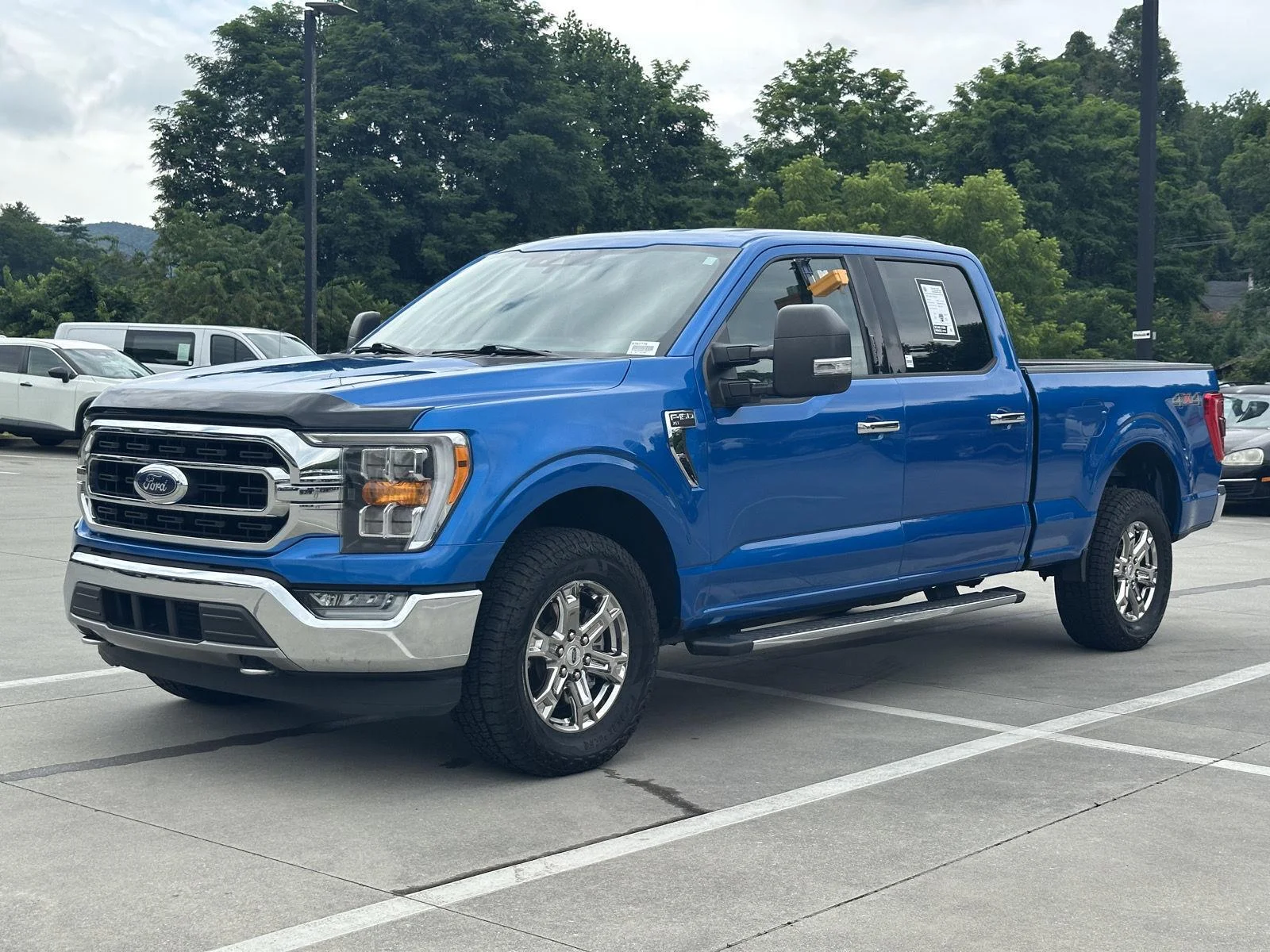 Used 2021 Velocity Blue Metallic Ford XLT image 3
