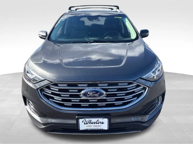 Used 2019 Gray Ford SEL image 9